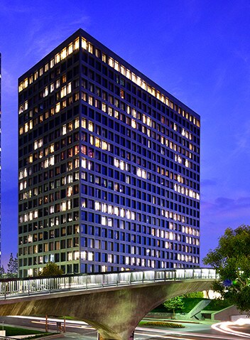 More Photos Of 1901 Avenue of the Stars, Los Angeles Office For Lease