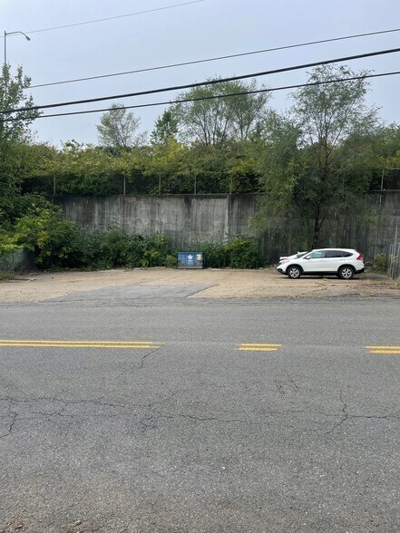 More Photos Of 108 Rosslyn Rd, Carnegie Office For Lease