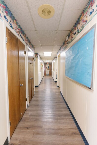 More Photos Of 1522 Weeks St, Wichita Falls Office For Sale