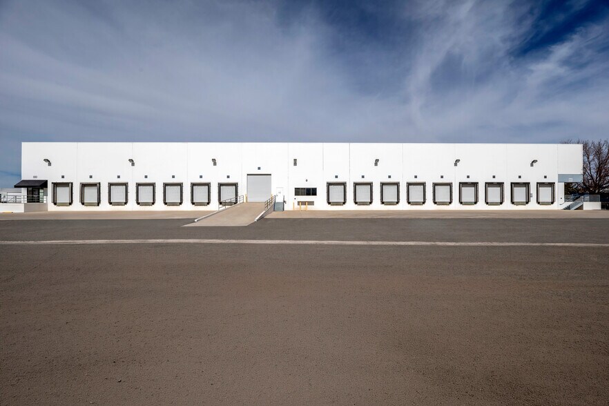 More Photos Of 690 Overmyer Rd, Sparks Distribution For Sale