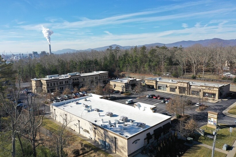More Photos Of 600 Julian Ln, Arden Medical For Sale