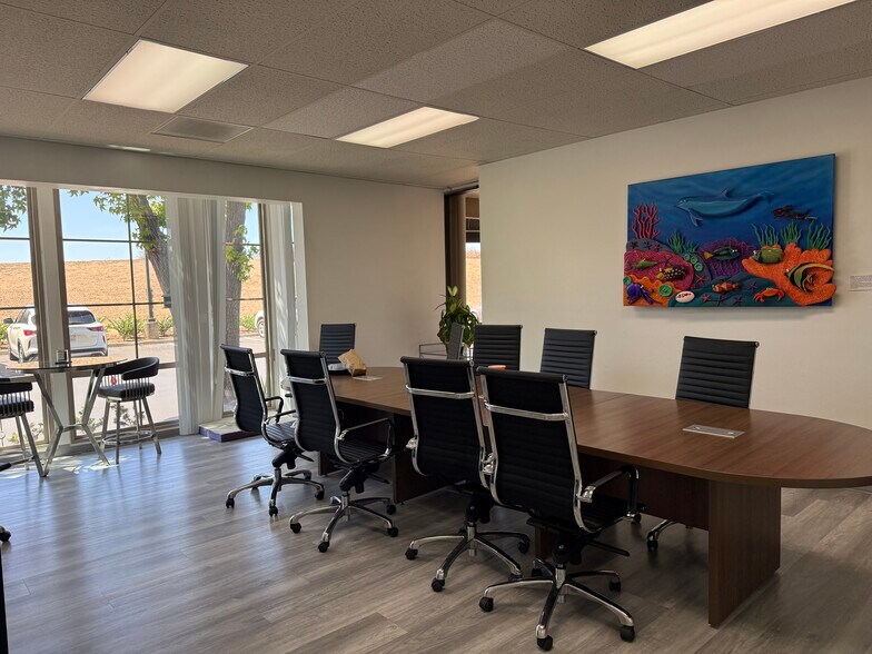 More Photos Of 151 Kalmus Dr, Costa Mesa Light Manufacturing For Lease