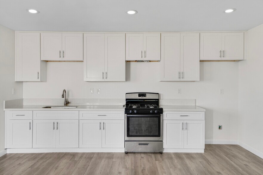 More Photos Of 11513 Berendo Ave, Los Angeles Multifamily For Sale