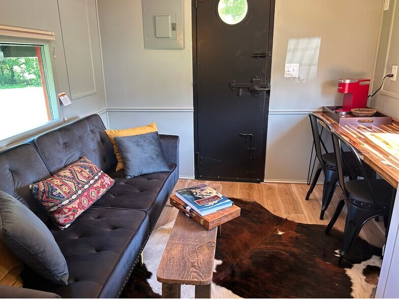 More Photos Of 45 Caboose Creek Ln, Andrews Specialty For Sale