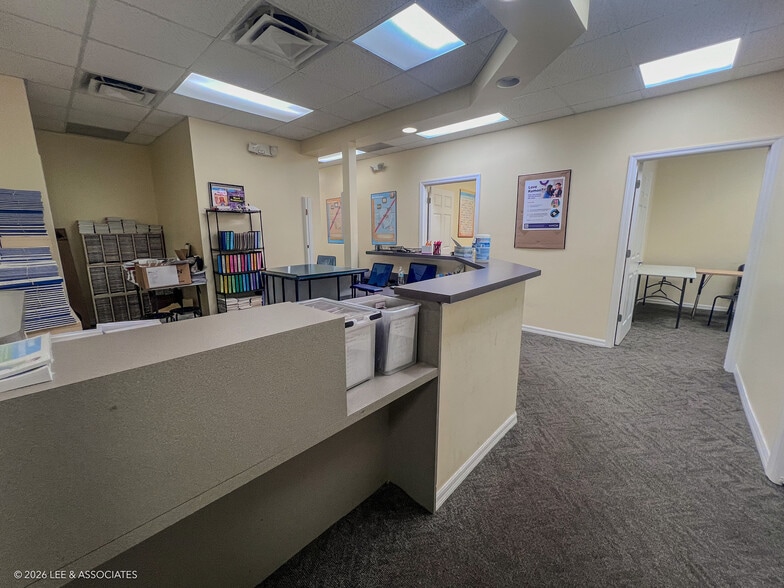 More Photos Of 7550 W University Ave, Gainesville Medical For Sale