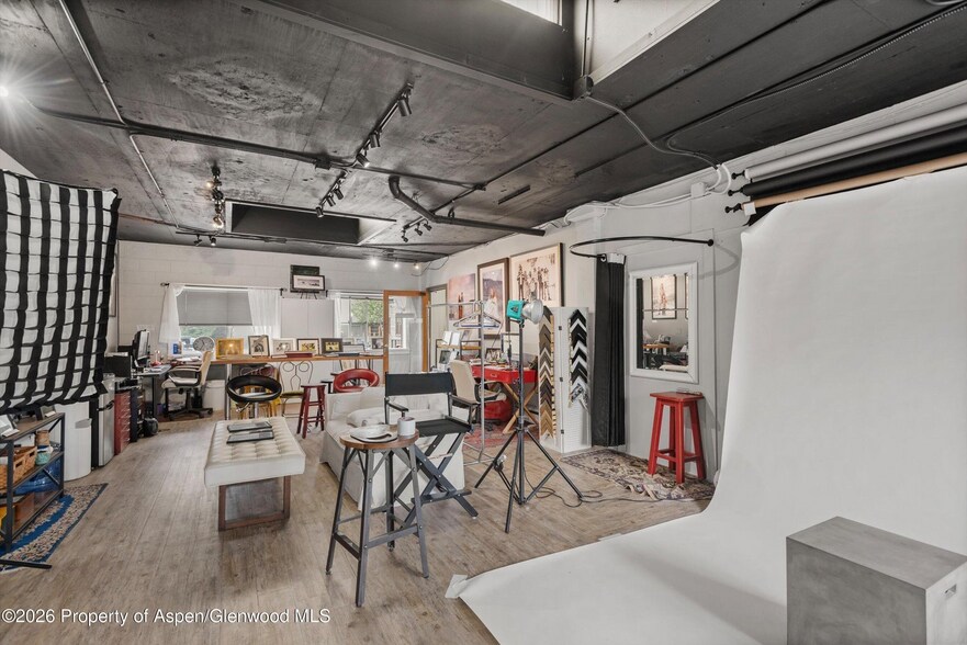 More Photos Of 408 Aspen Airport Business Ctr, Aspen Flex For Sale