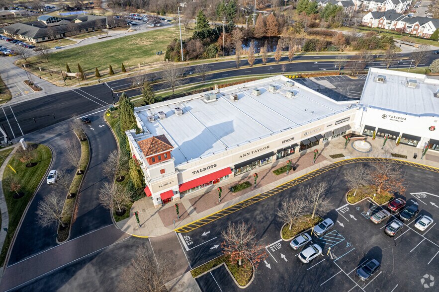 More Photos Of 4302-4330 Summit Plaza Dr, Louisville Unknown For Lease