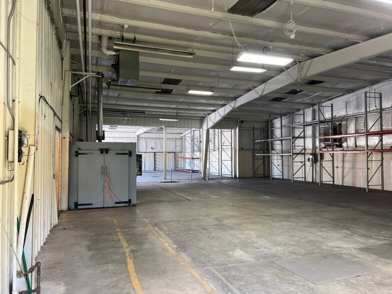 More Photos Of 6120 Airways Blvd, Chattanooga Warehouse For Sale
