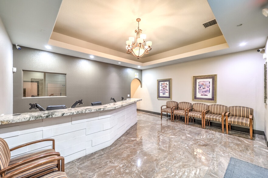 More Photos Of 2984 Marco St, Las Vegas Light Manufacturing For Sale