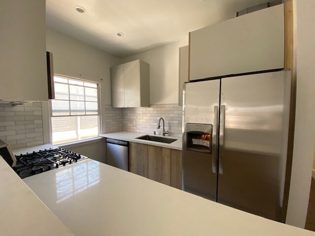 More Photos Of 2666 Orchard Ave, Los Angeles Multifamily For Sale