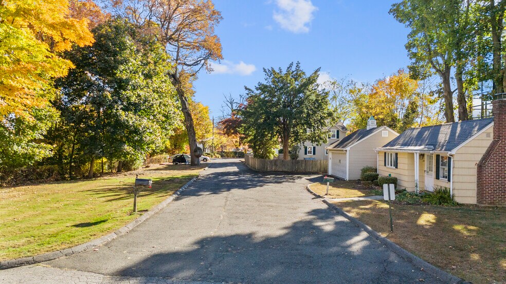 More Photos Of 204 Old Post Rd, Southport Warehouse For Sale