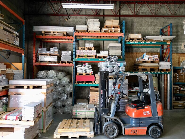 More Photos Of 320A Stewardson Way, New Westminster Showroom For Sale