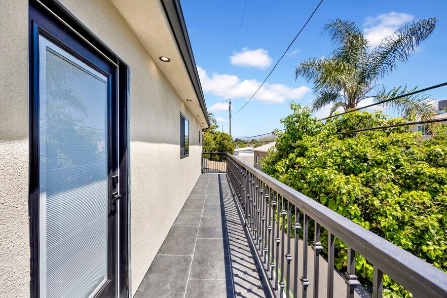 More Photos Of 7410 Denny Ave, Sun Valley Healthcare For Sale