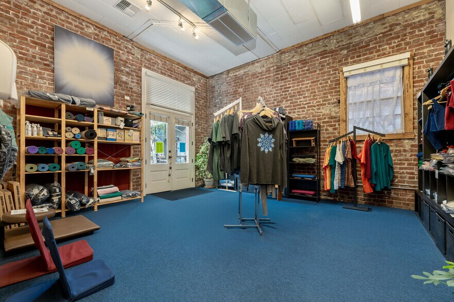 More Photos Of 200 Commercial St, Nevada City Freestanding For Sale