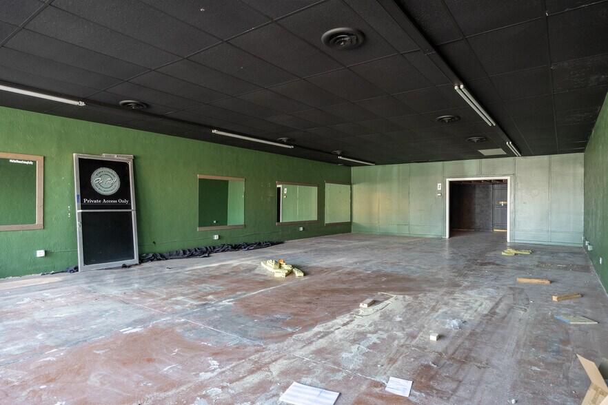 More Photos Of 200 N Florence St, Casa Grande Storefront For Sale