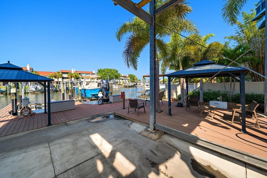 More Photos Of 2400 Bayshore Blvd, Dunedin Marina For Sale