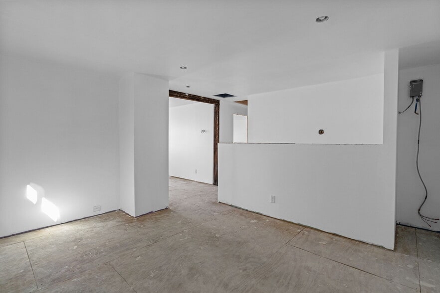 More Photos Of 3547 Kensington Ave, Philadelphia General Retail For Sale