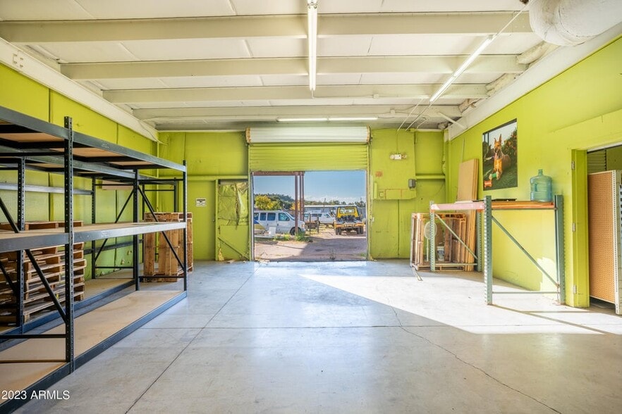 More Photos Of 101 W Aero Dr, Payson General Retail For Lease