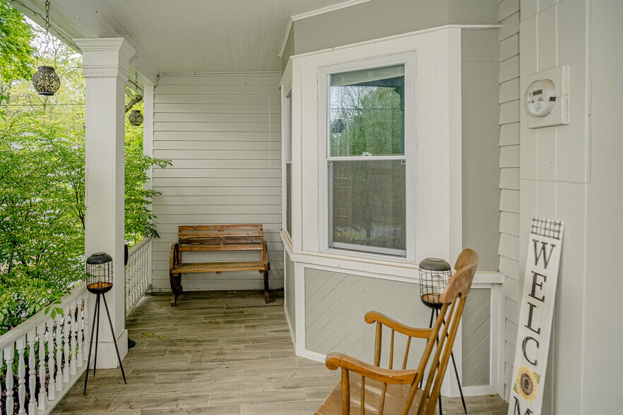 More Photos Of 2735 PA-390, Canadensis Hospitality For Sale