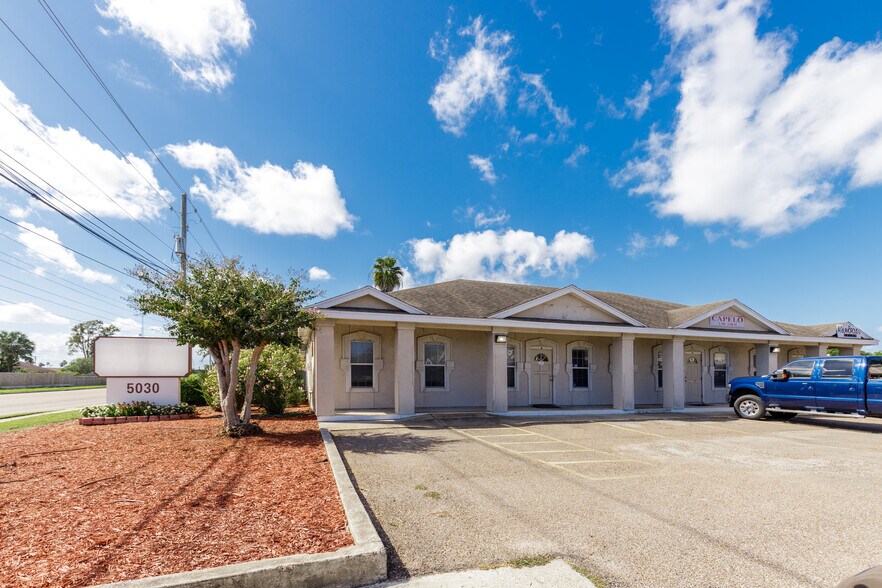 More Photos Of 5030-5034 Holly Rd, Corpus Christi Office For Sale