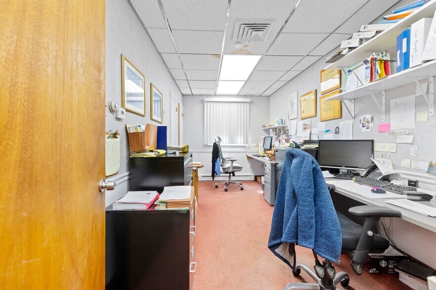 More Photos Of 1920 Fairfax Ave, Cherry Hill Light Distribution For Sale