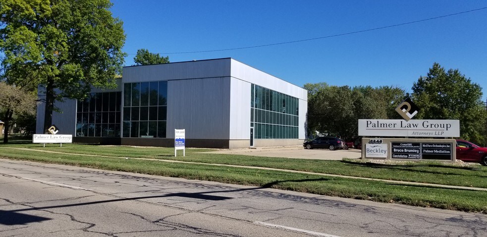 More Photos Of 2348 SW Topeka, Topeka Office For Lease