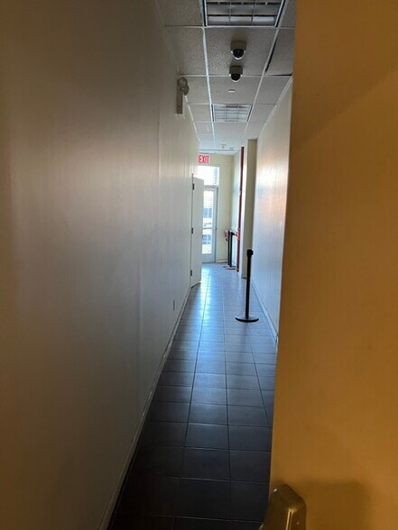 More Photos Of 405 Hunts Point Ave, Bronx Storefront For Lease
