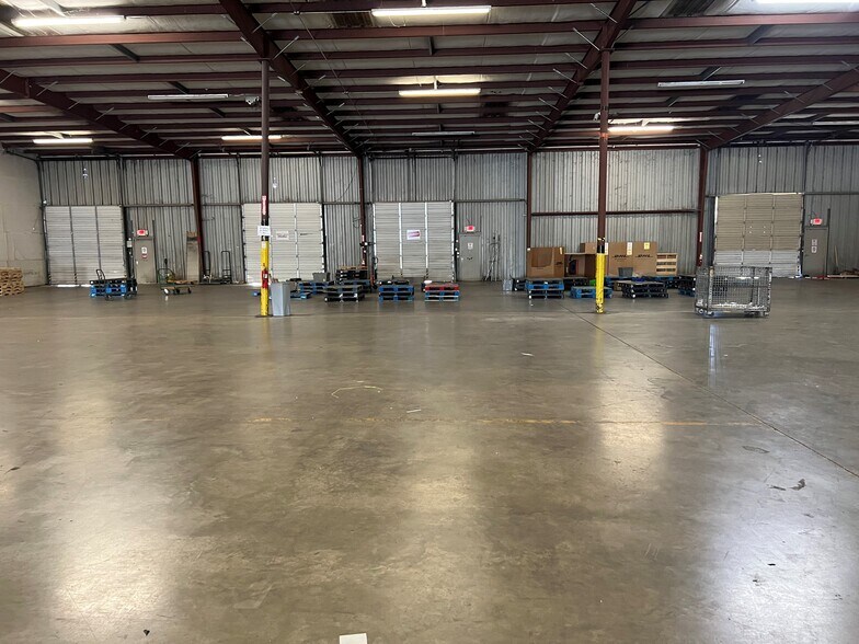 More Photos Of 9312 Madison Blvd, Madison Warehouse For Lease