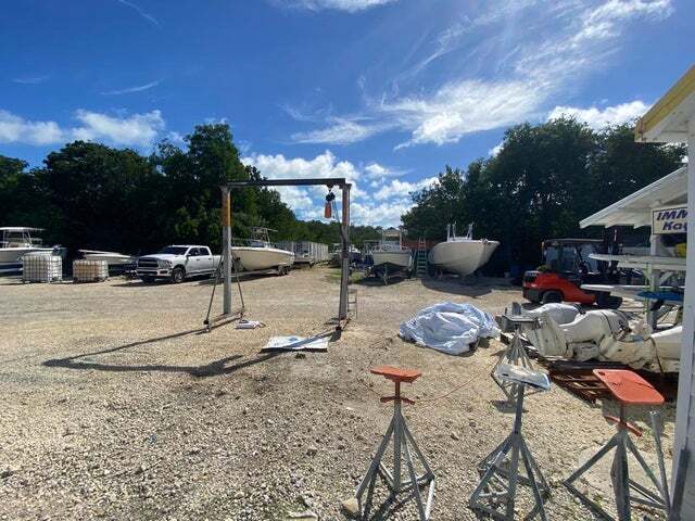 More Photos Of 94381 Overseas Hwy, Tavernier Service For Sale