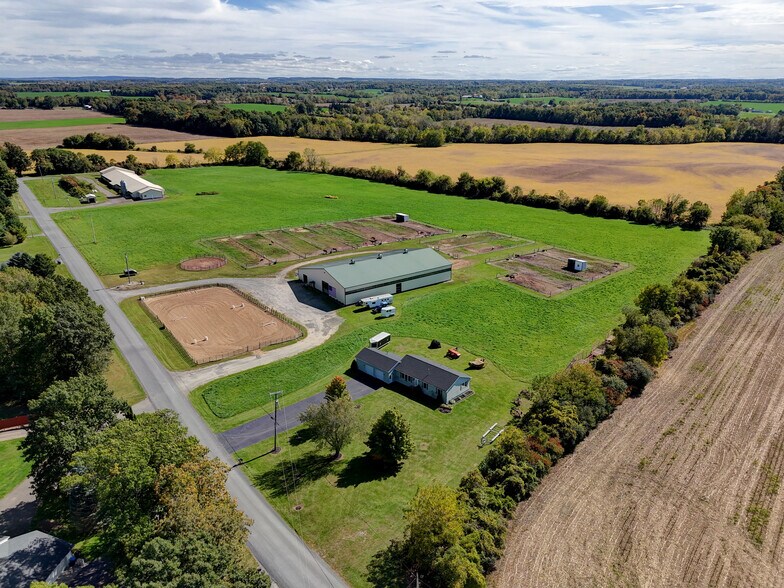 More Photos Of 1262 Fitzpatrick Rd, Auburn Specialty For Sale