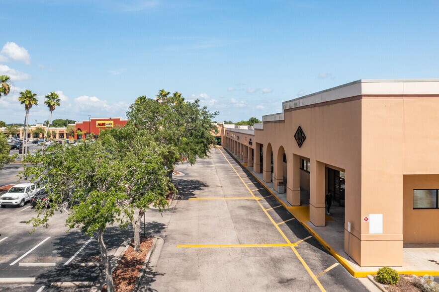 More Photos Of 4300 Kings Hwy, Port Charlotte Unknown For Lease
