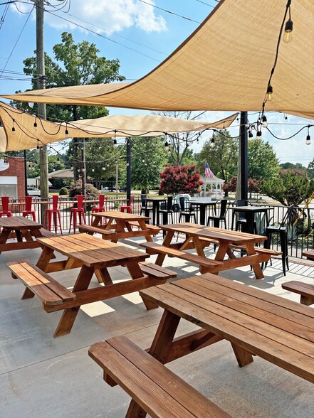 More Photos Of 1-5 N Main St, Wendell Storefront Retail Office For Lease