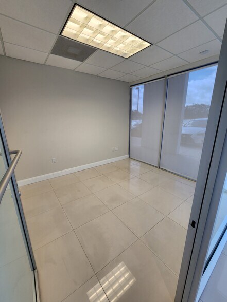 More Photos Of 18501 Pines Blvd, Pembroke Pines Office For Lease