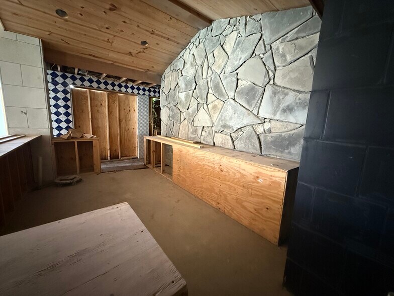 More Photos Of 23515 FM 1314 Rd, Porter Freestanding For Sale