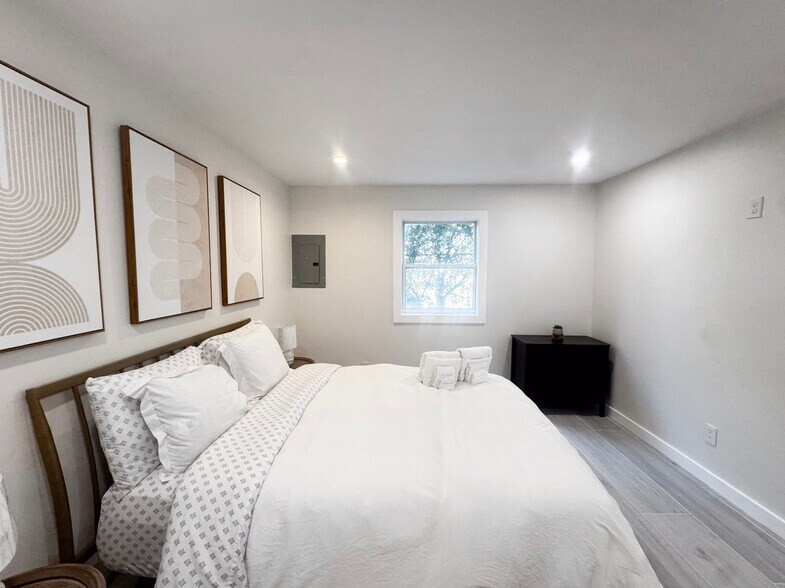 More Photos Of 2708 Reef Ct, Virginia Beach Apartments For Sale