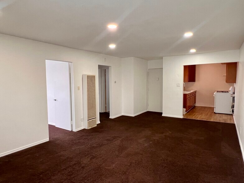 More Photos Of 4118 Redondo Beach Blvd, Torrance Apartments For Sale