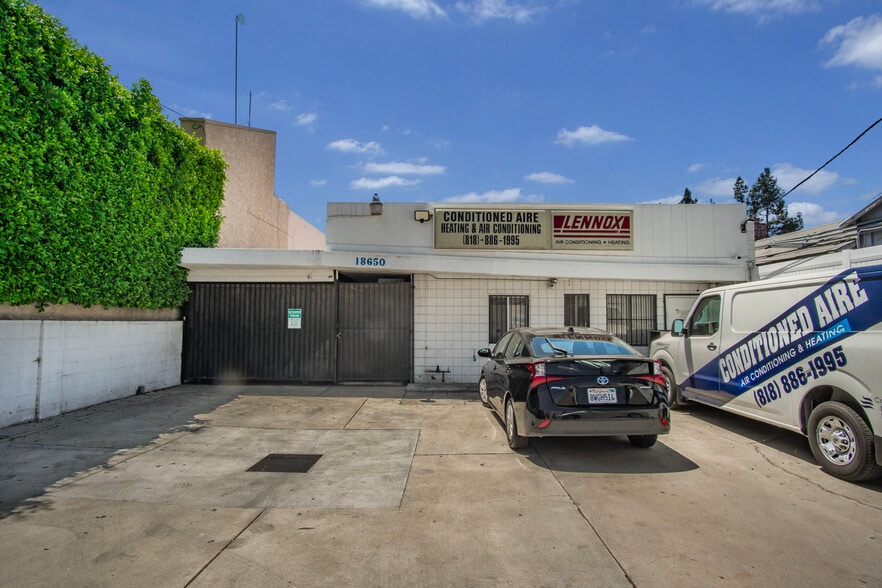 More Photos Of 18650 Parthenia St, Northridge Service For Sale
