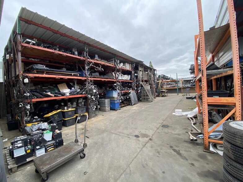 More Photos Of 3513 Recycle Rd, Rancho Cordova Auto Salvage Facility For Lease