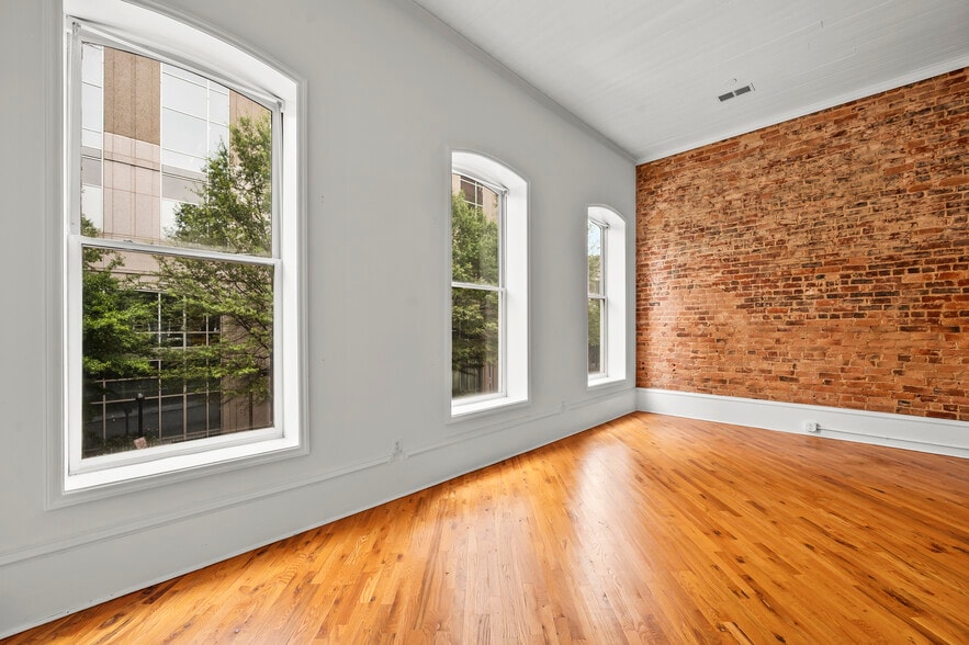 More Photos Of 418-420 N Liberty St, Winston-Salem Storefront Retail Office For Sale