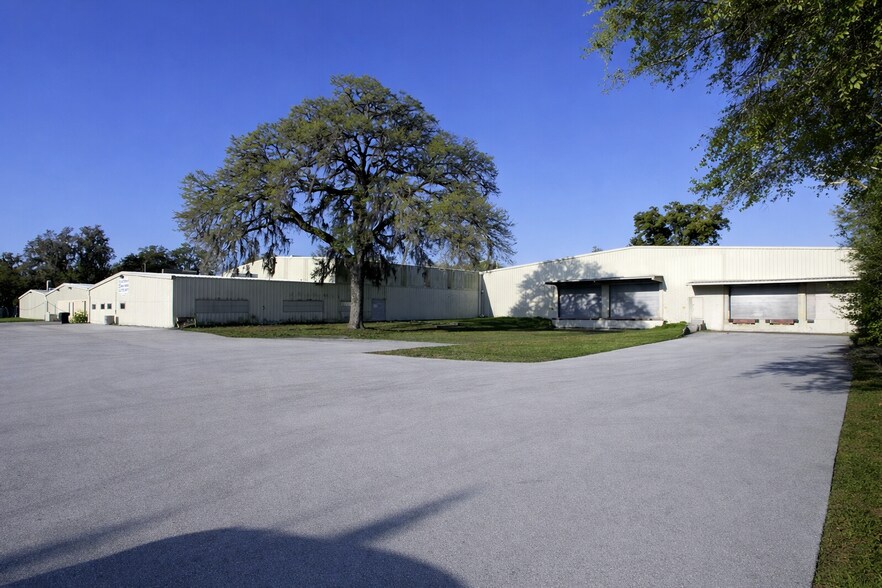 Primary Photo Of 2600 Industrial St, Leesburg Manufacturing For Lease