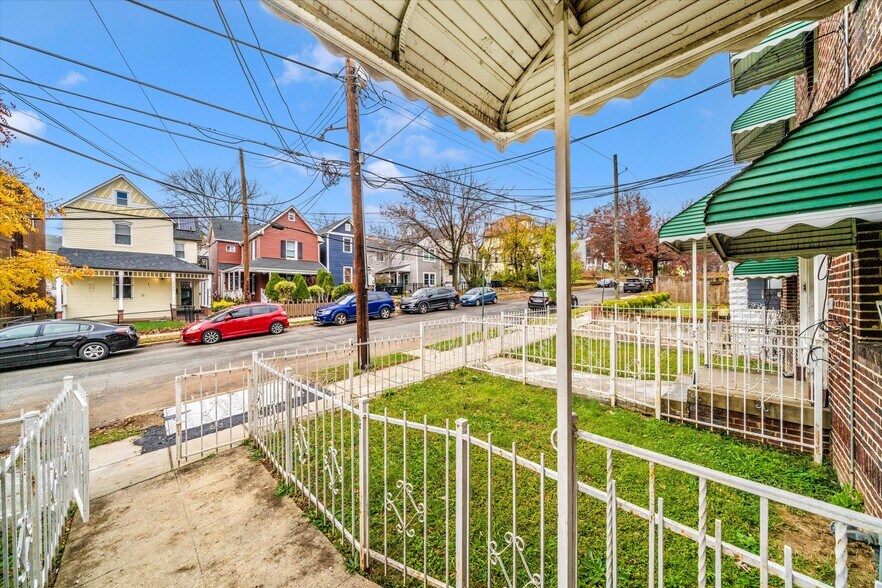 More Photos Of 2513-2515 22nd St NE, Washington Apartments For Sale