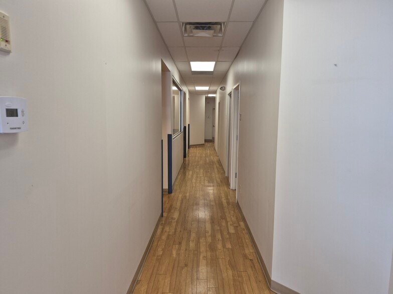 More Photos Of 942 Cherry St, Blanchester Unknown For Lease