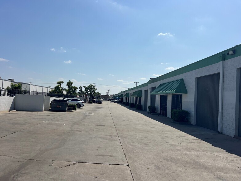 More Photos Of 11015 Rush St, South El Monte Warehouse For Lease