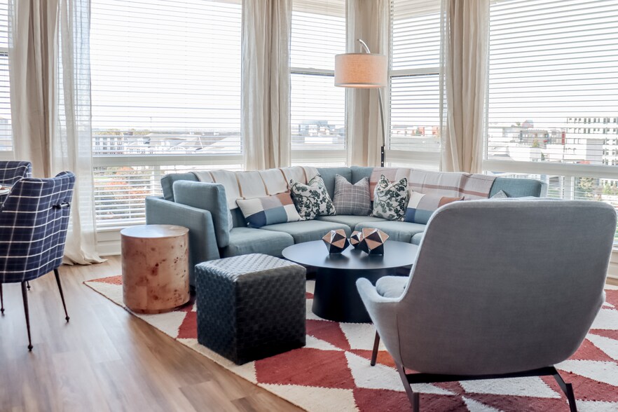 More Photos Of 2311 Dulles Station Blvd, Herndon Apartments For Lease