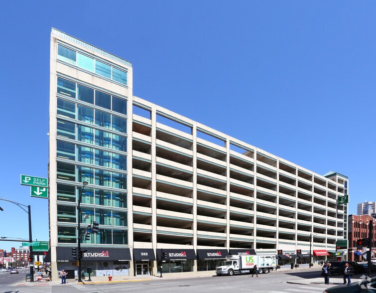 More Photos Of 437 N Orleans St, Chicago Parking Garage For Lease