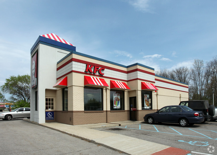 Primary Photo Of 4789 Kentucky Ave, Indianapolis Fast Food For Sale