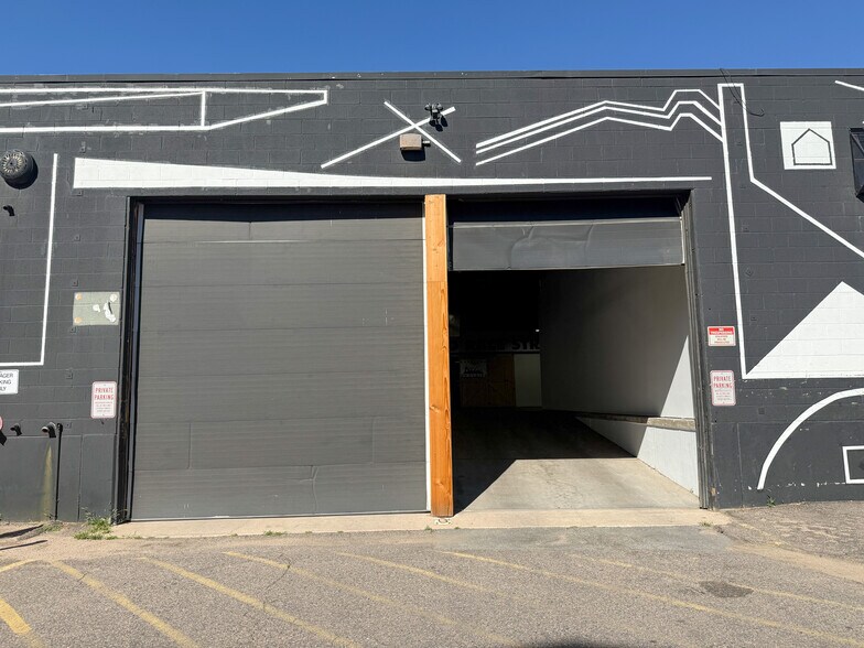 More Photos Of 3801 Race St, Denver Showroom For Lease