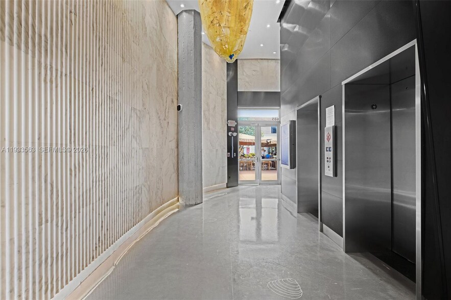 More Photos Of 605 Lincoln Rd, Miami Beach Office Residential For Sale