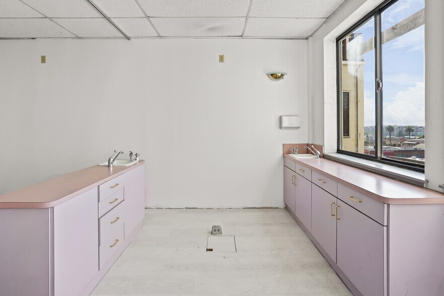 More Photos Of 373 9th St, Oakland Medical For Sale
