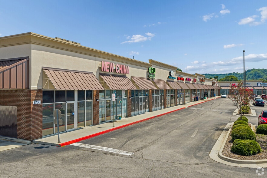 Primary Photo Of 3740-3760 Highway 53, Huntsville General Retail For Lease
